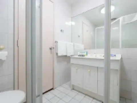 コンフォート イン & スイーツ グッドアース パース パースのホテル