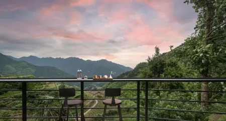 Songyang Yunbian Mountain Homestay Отели рядом с достопримечательностью «Pingtiancun»