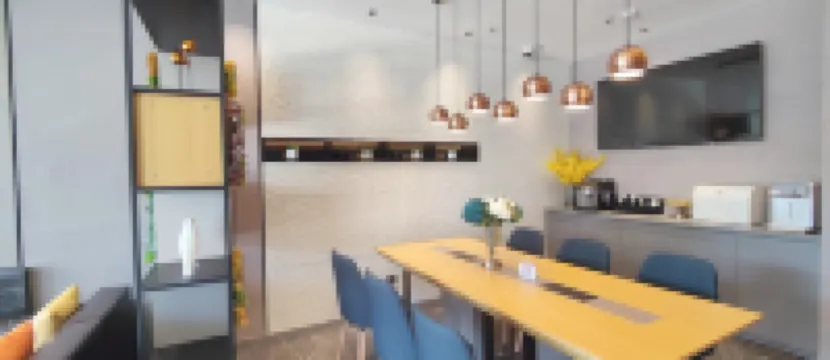 Homeinn Selected Hotel (Chizhou Qingyang Bus Station)