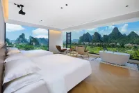 Yangshuo mu Jing shan yuan min su