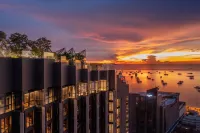 The Edge Central Pattaya - infinity pool with sea view - Mountain view