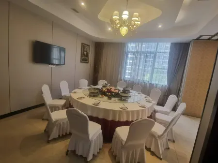 Xiangrui Hotel Отели рядом с достопримечательностью «Hunan University of Arts and Science (East to Changjiashan Community Health Service Station)»