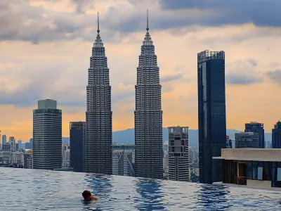 Eaton Residences @ KLCC by VigourGT