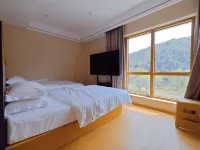 Qingshan Bailu Homestay