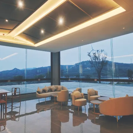 Yuehushan Resort Hotel
