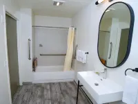 The Woodrose Hotels in Willits