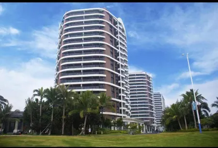 Shijianhai Vacation Apartment (Xuwen Haian New Port)