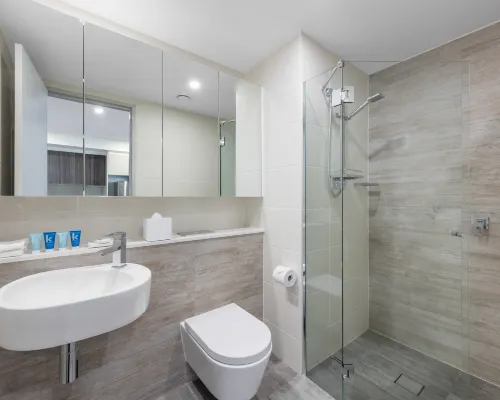 Meriton Suites Southport Rooms Photos