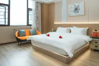 陸良達意ホテル