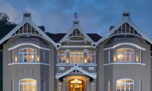 The Bellwood Manor