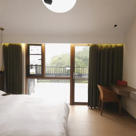 Banshan No.1 Hotel (Nizhu River Grand Canyon Scenic Area)