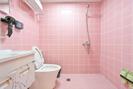Wutong Yi Resident Hotel