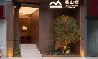 Mossland Hotel
