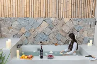 Moganshan Dashuxia · Creek Tracing Swimming Pool Mingsha Wenquan Vacation Boutique Stay - 온천