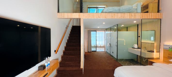 Ganren Poqiya Residence LOFT · Rich Oxygen Homestay Ξενοδοχεία στην πόλη Πουλάν