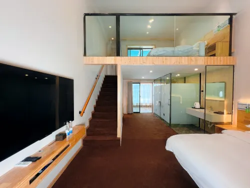 Ganren Poqiya Residence LOFT · Rich Oxygen Homestay