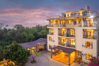 Stay · 1980 Sea View Holiday Resort Hotel (Drip Water Danping Shiluokou Beach Store) Hotel di Distrik Haicheng