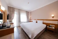Iris Hotel & Spa Hotels in Dardanos Mahallesi