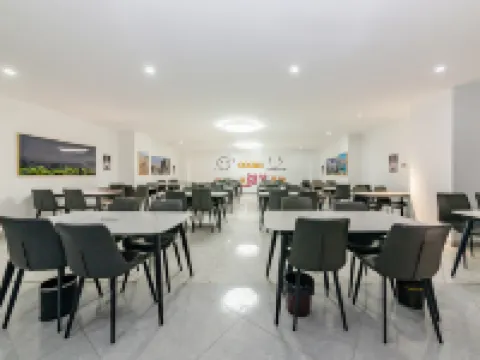 Bangor Lianyi Hotel Hotels in Baingoin