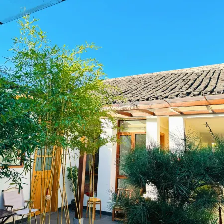 JINGLU HOMESTAY