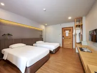 TK. Palace Hotel & Convention Bangkok Hotels near Thailand Post