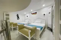 เดอะ บีช คาลาตากัน เมดิเตอร์เรเนโอ พาวเวอร์ บาย โคโคเทล