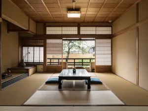 Nazuna Kyoto Nijo-jo