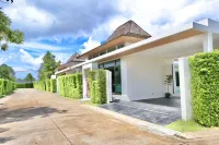 Escape Villas at Shambhala Grand