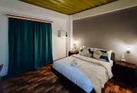 RedDoorz @ LQJ Hotel Old Buswang Kalibo