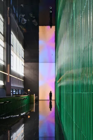 VEEGLE BY LANDISON HOTEL