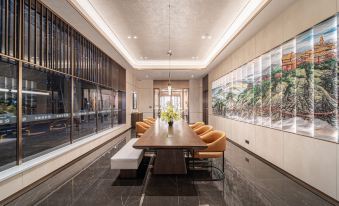 Starway Hotel (Luoyang Longmen Avenue)