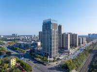 Lavande Hotel Yongxiu County Government Cultural and Art Center Branch - Mountain view