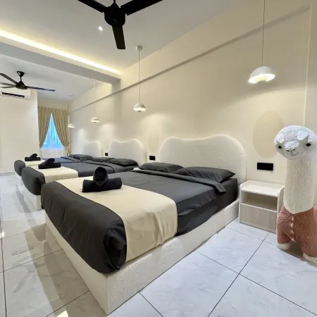 Century Suria Apartment Langkawi by Zervin