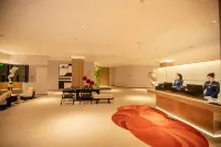 Dalian Manshe Hot Spring Hotel (Donggang Business District Gangwan Square Subway Station)