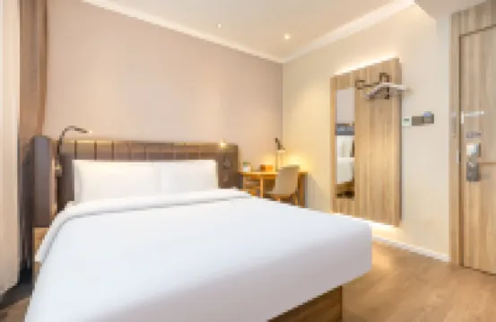 HanTing Premium Hotel (Jinan Daguan Garden Jing Fourth Road Wanda Plaza) Các khách sạn ở Tế Nam