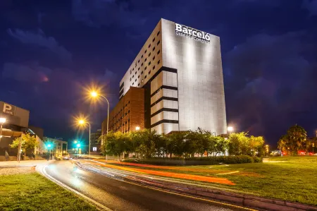 Barceló Granada Congress Отели рядом с достопримечательностью «Camping Reina Isabel»