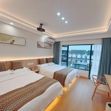 Zhouzhuang Qixi Riverside Courtyard Boutique Hotel