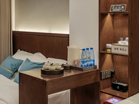 Enjoy nature homestay Отели рядом с достопримечательностью «Baizhang Gorge»