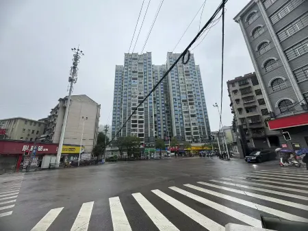 Mia's Homestay Отели рядом с достопримечательностью «Yiwan Ruiqi»