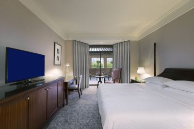 テラス ルーム、クラブラウンジ利用込、大きめのゲストルーム、1 キング サイズ ベッド シェラトン・タワーズ・シンガポールの写真