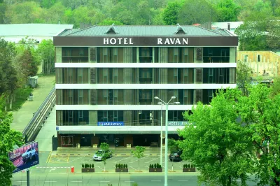 RAVAN HOTEL Hotels in Зангиатинский район