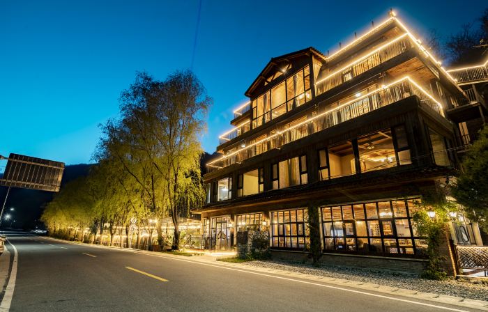 Yishui Riverside Creative Inn