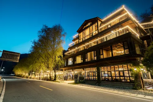 Yishui Riverside Creative Inn - balcony