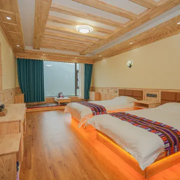 Yasheng Homestay (Zhagana Scenic Area)