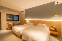 Zunyi Wujiangzhai Covered Bridge Inn - bar