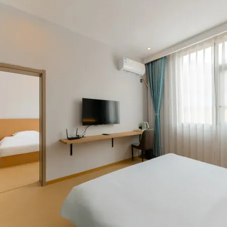 Dongrunfeng Hotel (Zigong Caideng Park) Hotels in Zigong