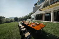 Narok Bay · Top of Tianchi Private Hot Spring Villa - 4-نجوم