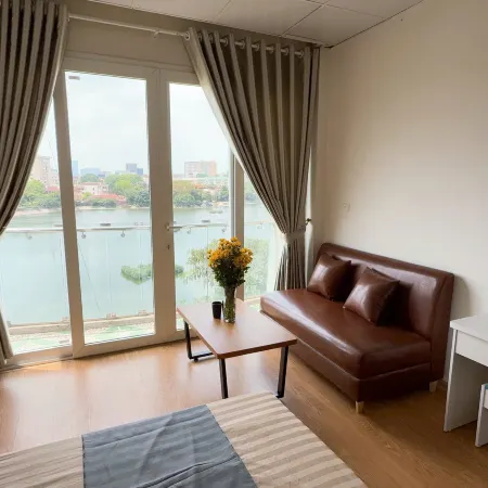 Era Apartment Ho Rua Отели рядом с достопримечательностью «Перекресток Со»