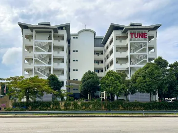Tune Hotel KLIA Aeropolis (Airport Hotel)