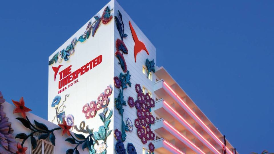 The Unexpected Ibiza Hotel - Ushuaïa Club entrance included
